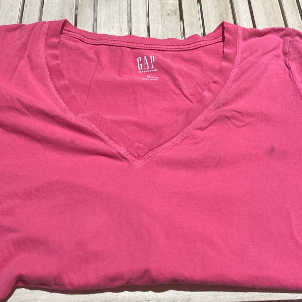 It’s a pink gap shirt